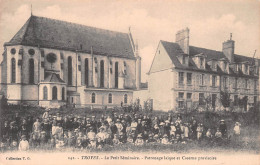 10 TROYES Petit Séminaire Patronage Laique Et Caserne Provisoire (Scan R/V) N° 15 \MP7148 - Troyes