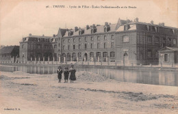 10 TROYES Lycée De Filles écoles Professionnelle Et De Dessin (Scan R/V) N° 18 \MP7148 - Troyes