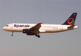 Airbus A320-232 SPANAIR Barcelona 2009  Avion Aviation  édition FlyingBooks (Scan R/V) N° 2 \MP7153 - 1946-....: Era Moderna