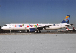 Airbus A321-211  SMALL PLANET POLAND 2017  Aviation  éd Flying (Scan R/V) N° 40 \MP7153 - 1946-....: Era Moderna