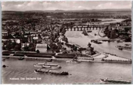 KOBLENZ  Am Rhein. Das Deutsche Eck. Bateaux Et Péniches. - Koblenz