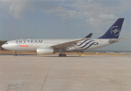 AIRBUS A330-243 AIR EUROPA SKYTEAM  (Scan R/V) N° 32 \MP7158 - 1946-....: Era Moderna