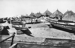 GABON LIBREVILLE Barques De Pêche à La Blondineédition Robel (Scan R/V) N° 9 \MP7163 - Gabun