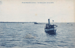 GABON  PORT-GENTIL  Un Remorqueur De La CEFA  Coll C.E.F.A Carte Vierge Non Circulé  (Scan R/V) N° 11 \MP7165 - Gabun