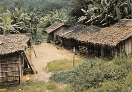 GABON  Le Campement En Forêt éd Trolez Libreville Tropic Foto Carte Vierge Non Circulé  (Scan R/V) N° 31 \MP7165 - Gabun