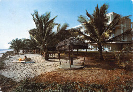 GABON LIBREVILLE  Le Plage De L'hotel Gamba  édition Trolez Tropic  (Scan R/V) N° 78 \MP7165 - Gabon