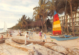 GABON LIBREVILLE Voiliers Et Trimarans Sur La Plage De L'hotel GAMBA  édition Trolez (Scan R/V) N° 80 \MP7165 - Gabun