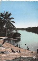 GABON MOUILA Embarcadère Sur La N'Gounié édition Lefevre Port-Gentil  (Scan R/V) N° 36 \MP7165 - Gabon