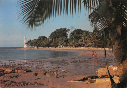 GABON Le Phare à La Pointe SAOUE Au Cap Esterias édition Tropic LIBREVILLE   (Scan R/V) N° 51 \MP7166 - Gabun