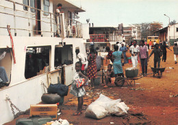 Gabon PORT-GENTIL  Scène De Départ à La CNI  édition Trolez (Scan R/V) N° 22 \MP7166 - Gabun