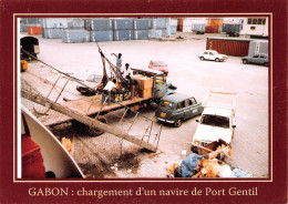 Gabon PORT-GENTIL  1985 La SATA Air Fret Charge Le Ravitaillement Sur Un Navire  (Scan R/V) N° 26 \MP7166 - Gabun