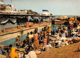 MALI Ex Soudan Français MOPTI Jeunes Femmes à Quai éditions Nourmault BAMAKO Carte Non Circulé (Scan R/V) N° 19 \MP7167 - Malí