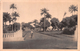 GUINEE CONAKRY CAMAYENNE Entrée De La Plage Carte Vierge Non Circulé édition Burki Lestel  (Scan R/V) N° 34 \MP7168 - French Guinea