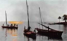 GUINEE CONAKRY Barques De Pêche Crique De L'Anse Du Dragonnier édition COGEX  (Scan R/V) N° 8 \MP7169 - Guinea Francesa