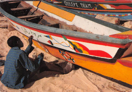 GUINEE CONAKRY   Pêcheurs Conakryka  Ouleye-Thiam  éditions Hoa-Qui  (Scan R/V) N° 14 \MP7169 - Guinée Française