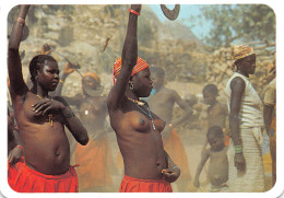 CAMEROUN Danseuses D'Oudjila Seins Nus  édition ROGER à Bafang DOUALA (Scan R/V) N° 54 \MP7170 - Camerun