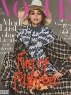 Vogue Magazine Germany 2017-08 Birgit Kos - Non Classés