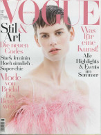 Vogue Magazine Germany 2017-06 Saskia De Brauw - Sin Clasificación