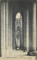 77  Seine Et Marne   Meaux  La Cathédrale Collatéral Droit    N° 40 \MN6021 - Meaux