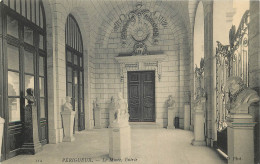 24 Dordogne   Périgueux  Le Musée Entrée   N° 44 \MN6027 - Périgueux