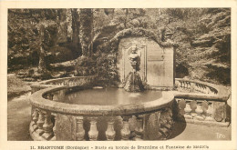 24 Dordogne  Brantome Buste En Bronze De Brantome Et Fontaine De Médicis     N° 37\MN6029 - Brantome