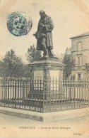 24 Dordogne  Périgueux Statue De Michel Montaigne        N° 19 \MN6031 - Périgueux