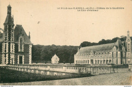 CPA La Ville Aux Clercs-Château De La Gaudinière-La Cour D'honneur-Timbre     L1083 - Other & Unclassified