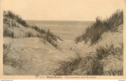 CPA Middelkerke-Une Ouverture Dans Les Dunes       L1084 - Middelkerke