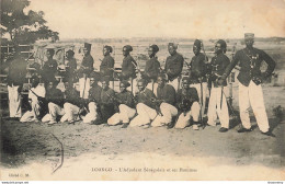 CPA Loango-L'Adjudant Sénégalais Et Ses Hommes     L2454 - Andere & Zonder Classificatie