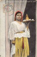 Algérie - Femme Arabe Servant Le Café - Ed. L.V.S. 89 - Frauen