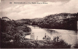 Madagascar - Une Rivière Dans La Brousse - Ed. Oeuvre Des Prêtres Malgaches 100 - Madagaskar