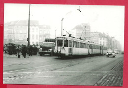 Photo Bruxelles = Tram  Place  De La Duchesse   :  Ligne - Otros & Sin Clasificación