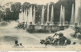 CPA Versailles-Le Parc-Timbre          L1672 - Versailles (Schloß)