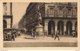 CPA Paris-Statue De Jeanne D'Arc-Place De Rivoli     L2413 - Autres Monuments, édifices