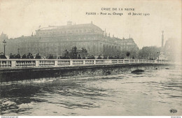 CPA Paris-Crue De La Seine-Pont Au Change-Timbre     L2413 - Paris Flood, 1910