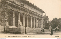 CPA Aix En Provence-Palais De Justice-4-Timbre    L2369 - Aix En Provence