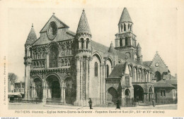 CPA Poitiers-Eglise Notre Dame La Grande       L1577 - Poitiers