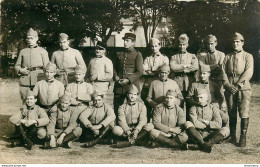 CPA Militaria-Photo De Groupe-Strasbourg ???         L1844 - Personnages