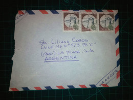 ITALIE, Enveloppe Aereo Circulée Par Avion Vers La République Argentine Avec Une Belle Variété De Timbres-poste (château - Luchtpost