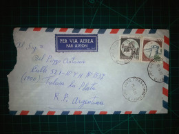 ITALIE, Enveloppe Aereo Circulée Par Avion Vers La République Argentine Avec Une Belle Variété De Timbres-poste (château - Airmail