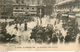 CPA Nantes-La Fête Dieu-La Procession Place St Pierre     L1522 - Nantes