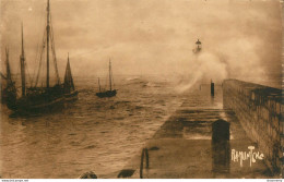 CPA Ile D'Oléron-La Cotinière-La Jetée Par Grosse Mer-Ramuntche      L2143 - Ile D'Oléron