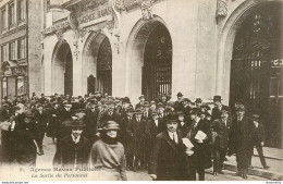 CPA Paris-Agence Havas Publicité-La Sortie Du Personnel-9      L2236 - Autres & Non Classés