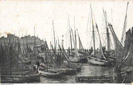 CPA Ostende-Le Bassin Des Pêcheurs    L2419 - Oostende