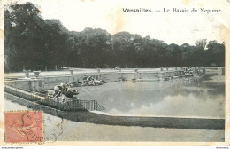 CPA Versailles-Le Château-Le Bassin De Neptune-Timbre       L1608 - Versailles (Schloß)