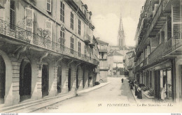 CPA Plombières-La Rue Stanislas-28       L2448 - Plombieres Les Bains