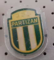 Sport Club JSD Partizan Football Basketball Belgrade Serbia Soccer Socker Calcio Socker Pin - Voetbal