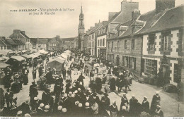 CPA Huelgoat-Vue Générale De La Place Un Jour De Marché      L1380 - Huelgoat