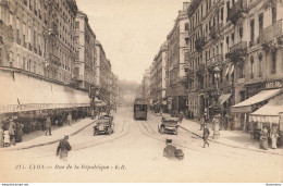 CPA Lyon-Rue De La République-215          L2438 - Otros & Sin Clasificación