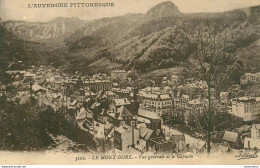 CPA Le Mont Dore-Vue Générale Et Le Capucin     L1355 - Le Mont Dore